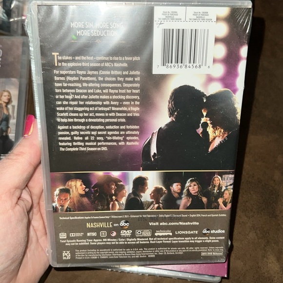 Season Three of Nashville - Picture 2 of 2